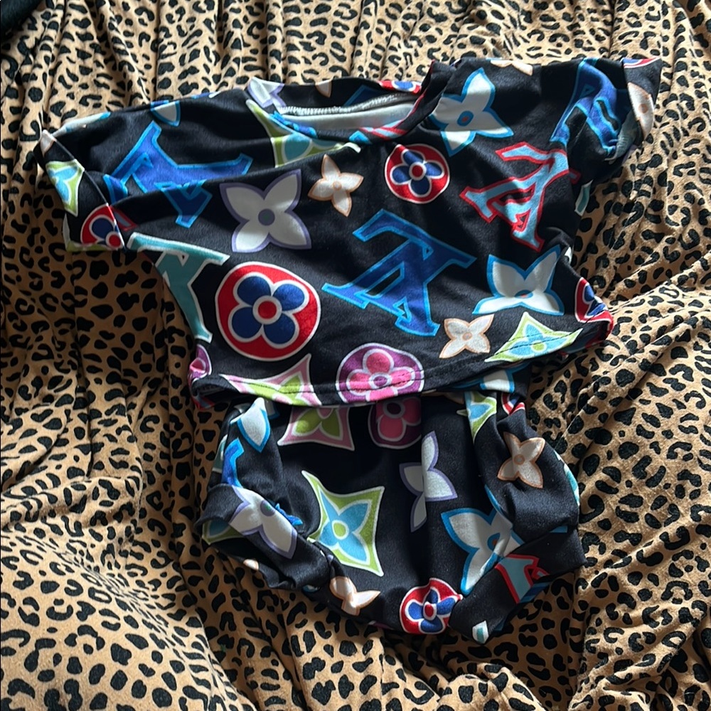 B34 Small Shop 2pc Tee and Shorties— LV designer print colorful VGUC
